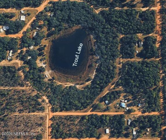 240 MAY Lane, Interlachen, FL 32148