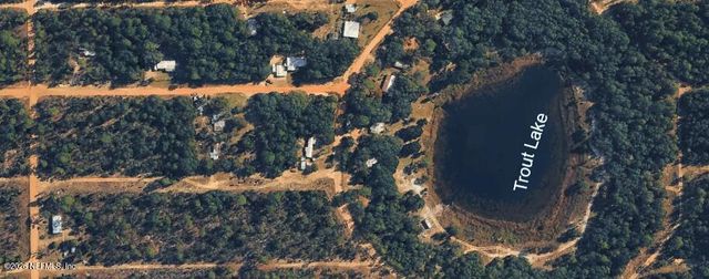 240 MAY Lane, Interlachen, FL 32148