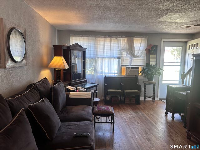 364 Main Street 12, East Haven, CT 06512