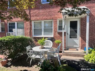 364 Main Street 12, East Haven, CT 06512