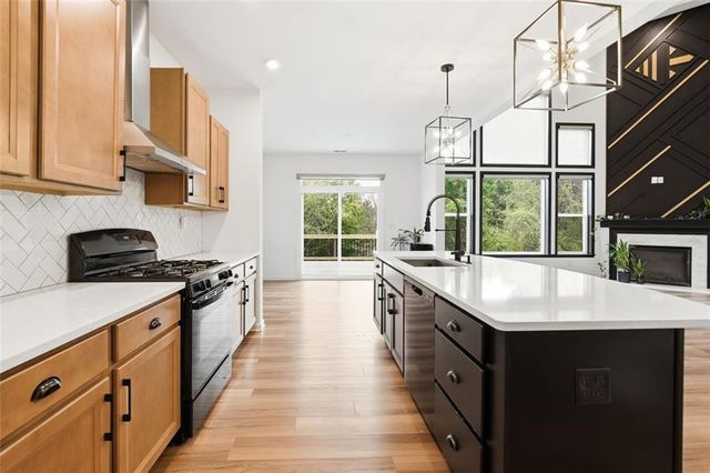 8150 Scenic Ridge Way, Ball Ground, GA 30107