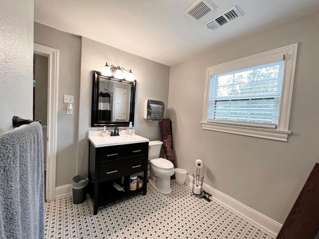 434 S Vine Avenue, Tyler, TX 75702