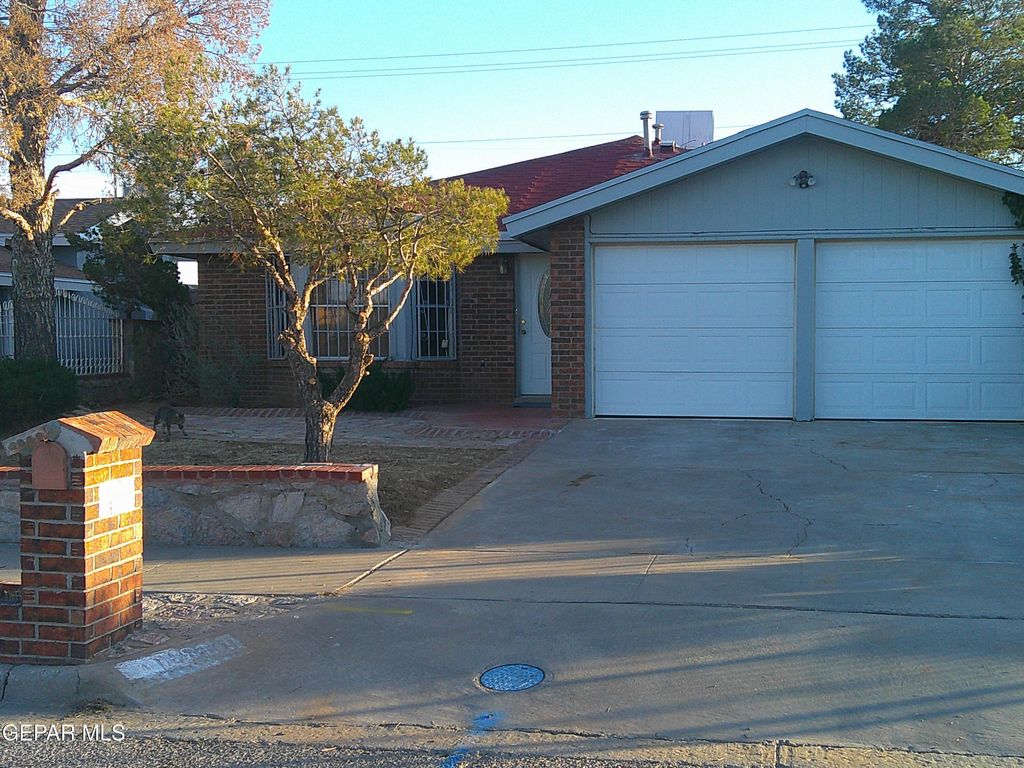 4880 MAUREEN Circle, El Paso, TX 79924