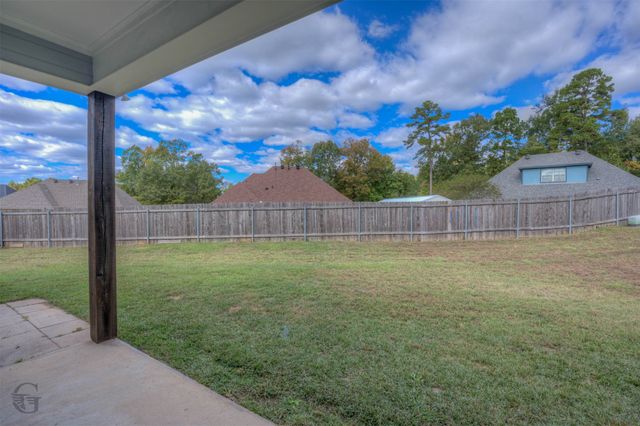316 Peachwood Circle, Haughton, LA 71037