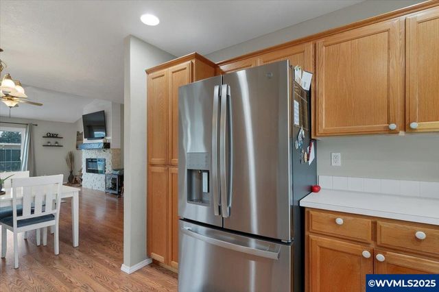 1257 Trent Av N, Keizer, OR 97303