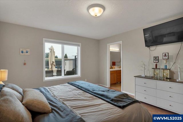 1257 Trent Av N, Keizer, OR 97303