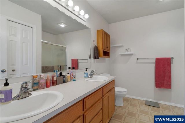 1257 Trent Av N, Keizer, OR 97303