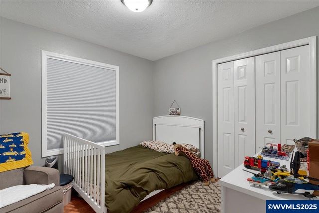 1257 Trent Av N, Keizer, OR 97303