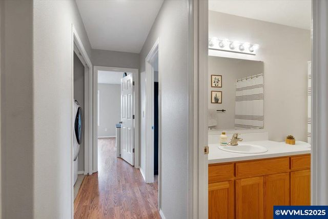 1257 Trent Av N, Keizer, OR 97303