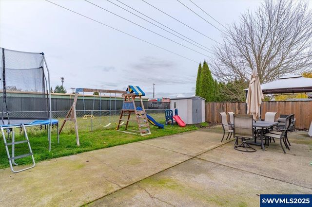 1257 Trent Av N, Keizer, OR 97303