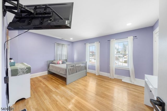 30 Barnard Pl, Elizabeth City, NJ 07208