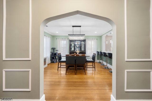 30 Barnard Pl, Elizabeth City, NJ 07208