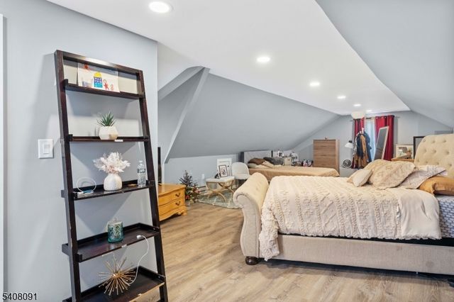 30 Barnard Pl, Elizabeth City, NJ 07208