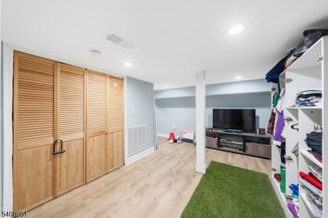 30 Barnard Pl, Elizabeth City, NJ 07208