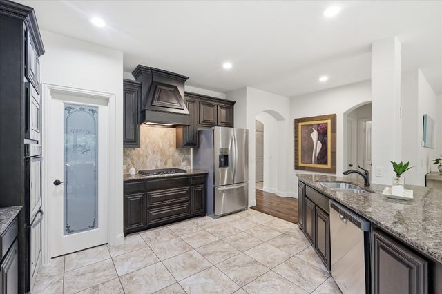 2600 Gateway Court, Euless, TX 76039