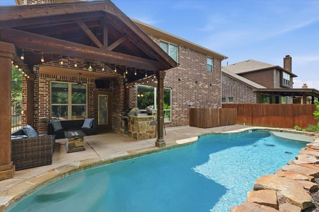 2600 Gateway Court, Euless, TX 76039