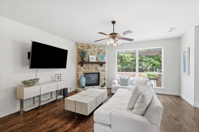 2600 Gateway Court, Euless, TX 76039