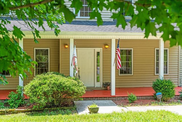 115 Lake Crest Ln, Tullahoma, TN 37388