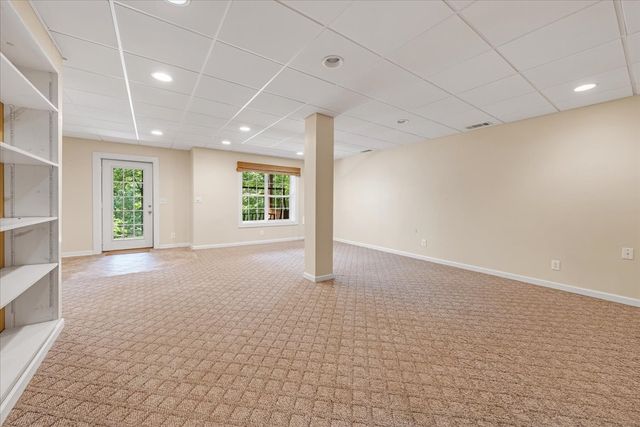 115 Lake Crest Ln, Tullahoma, TN 37388