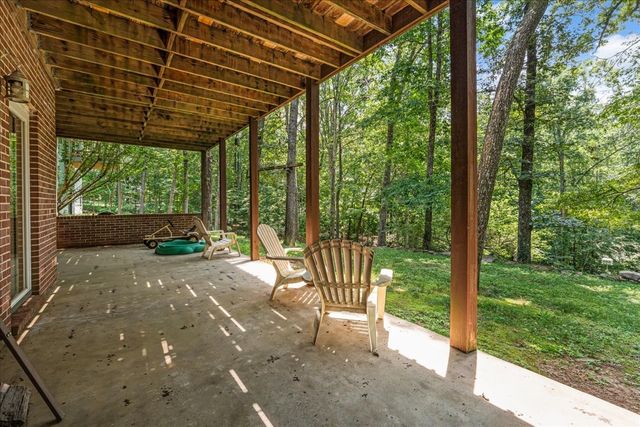 115 Lake Crest Ln, Tullahoma, TN 37388