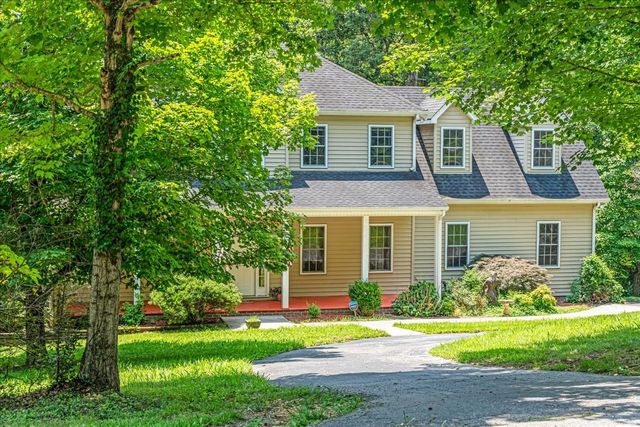 115 Lake Crest Ln, Tullahoma, TN 37388