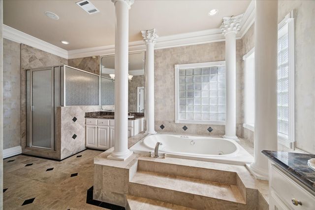 9206 Westview Drive, Houston, TX 77055