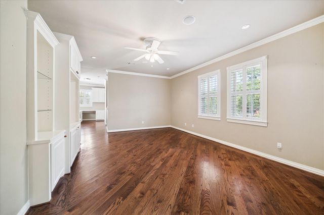 9206 Westview Drive, Houston, TX 77055