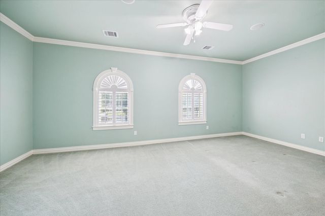 9206 Westview Drive, Houston, TX 77055