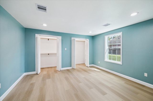 9206 Westview Drive, Houston, TX 77055