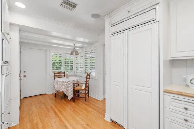 1040 S Orange Grove 1, Pasadena, CA 91105