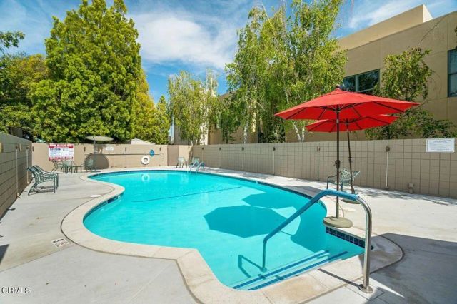 1040 S Orange Grove 1, Pasadena, CA 91105