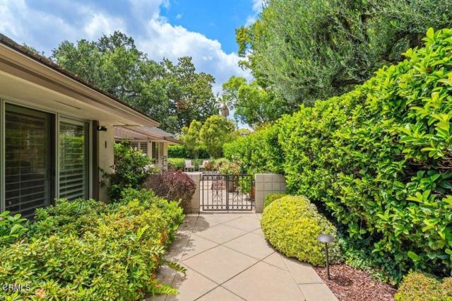 1040 S Orange Grove 1, Pasadena, CA 91105