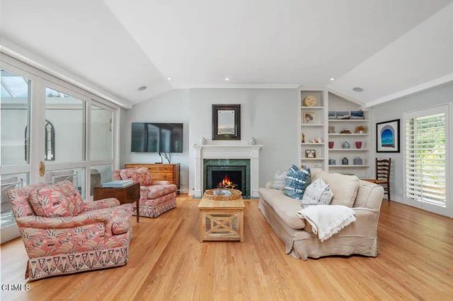 1040 S Orange Grove 1, Pasadena, CA 91105