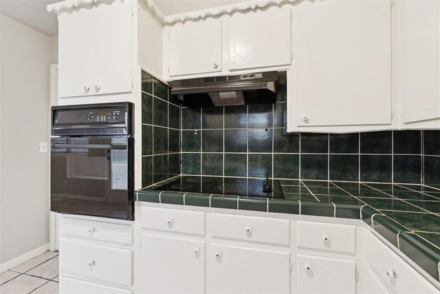 1 Glenda Drive, Yukon, OK 73099