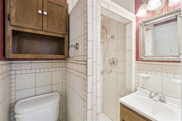 1 Glenda Drive, Yukon, OK 73099