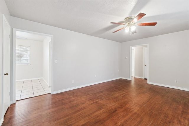 1 Glenda Drive, Yukon, OK 73099