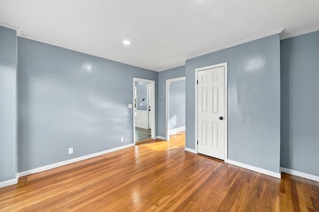 33 Prescott Street, Nashua, NH 03064