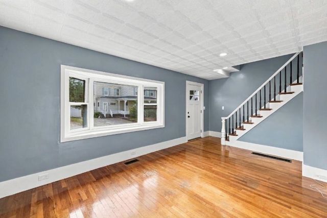 33 Prescott Street, Nashua, NH 03064