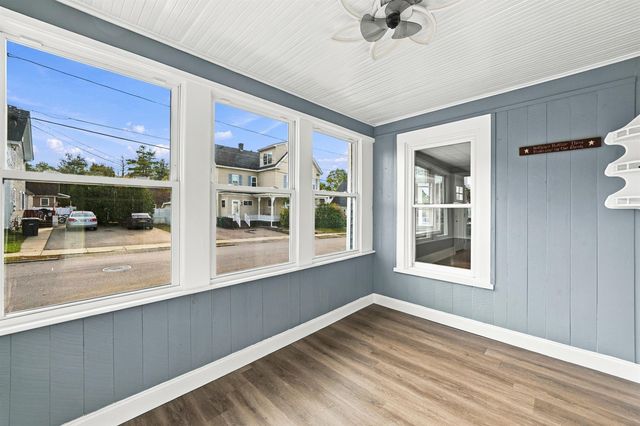 33 Prescott Street, Nashua, NH 03064