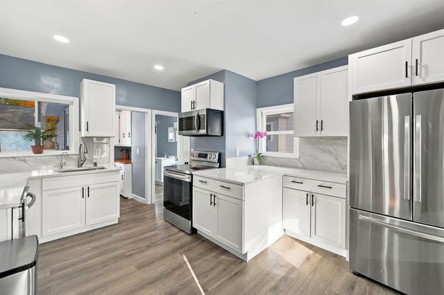33 Prescott Street, Nashua, NH 03064