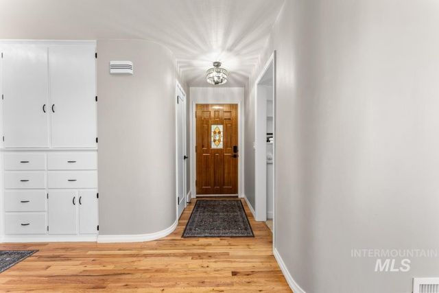 165 W Horizon Dr, Boise, ID 83702