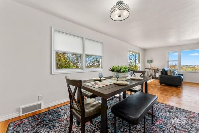 165 W Horizon Dr, Boise, ID 83702