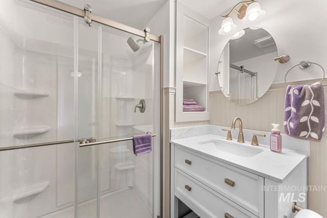 165 W Horizon Dr, Boise, ID 83702