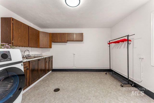165 W Horizon Dr, Boise, ID 83702