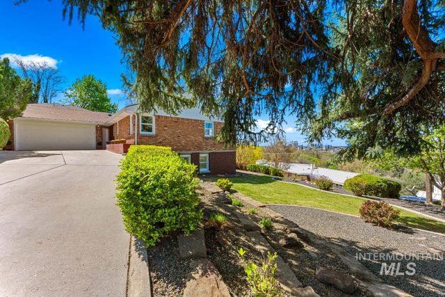 165 W Horizon Dr, Boise, ID 83702