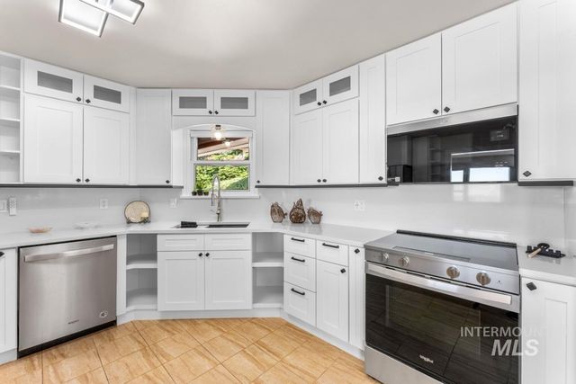 165 W Horizon Dr, Boise, ID 83702