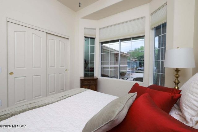 13575 N Holly Grape Drive, Marana, AZ 85658