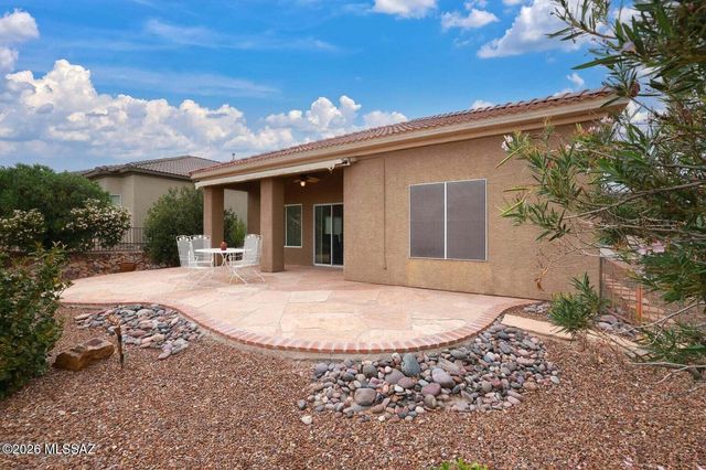 13575 N Holly Grape Drive, Marana, AZ 85658
