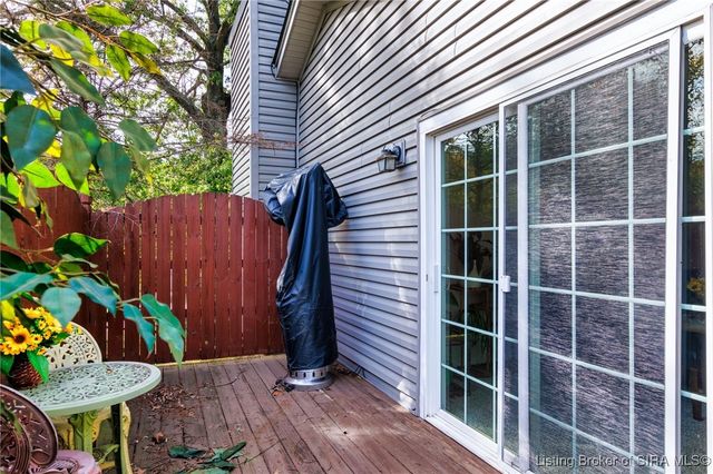 111 Trimingham Road, New Albany, IN 47150