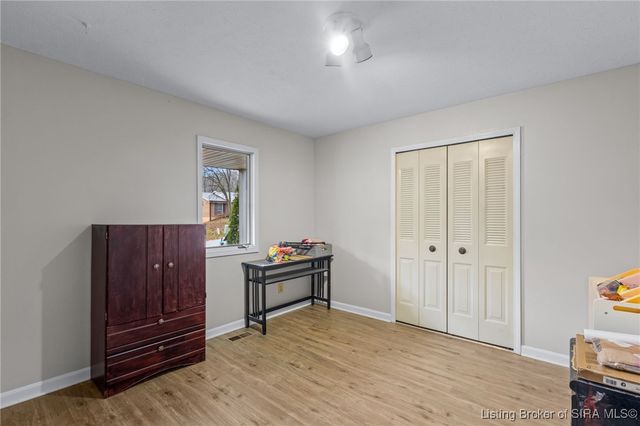 111 Trimingham Road, New Albany, IN 47150